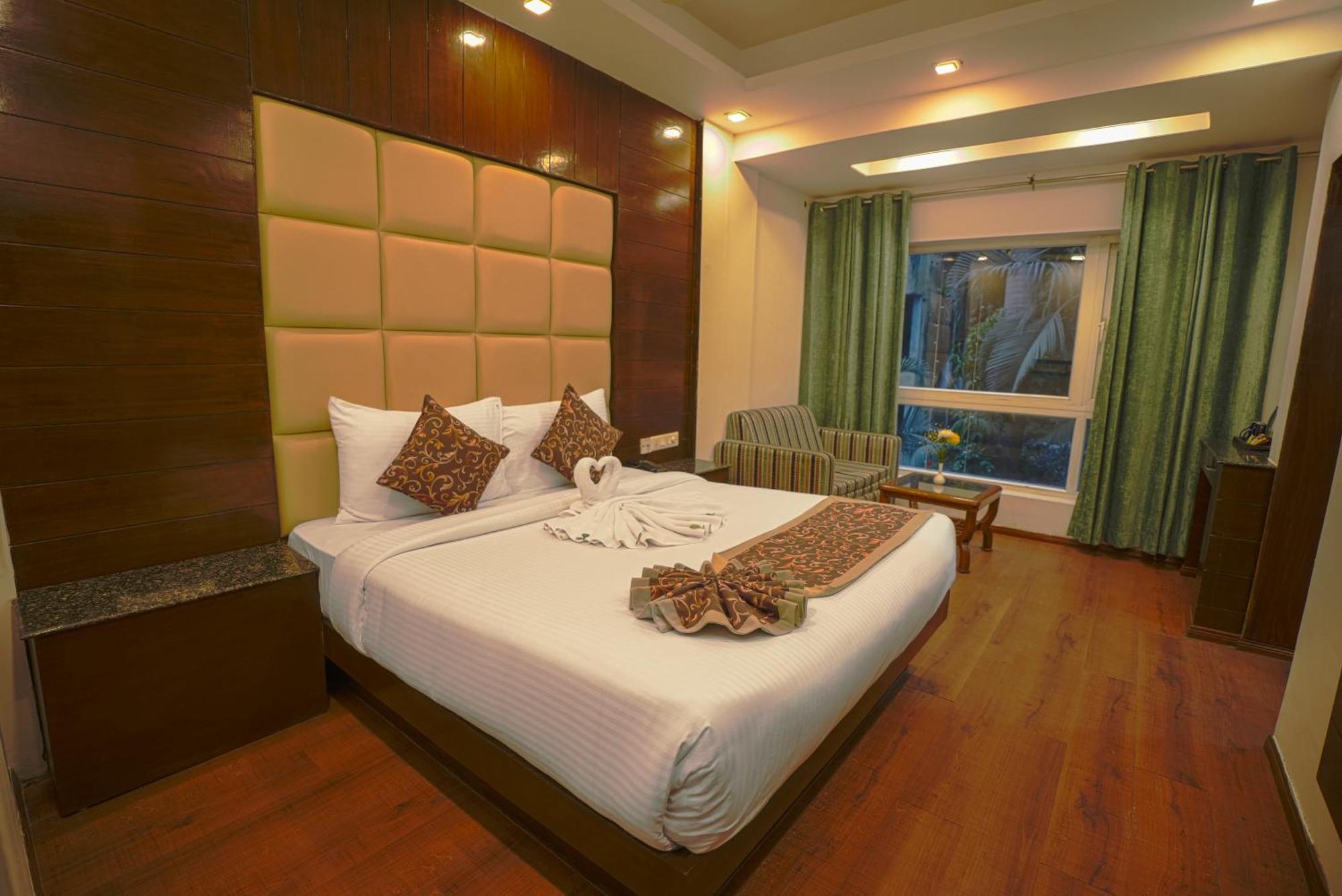Q Saina S K Regency Rishikesh酒店 外观 照片